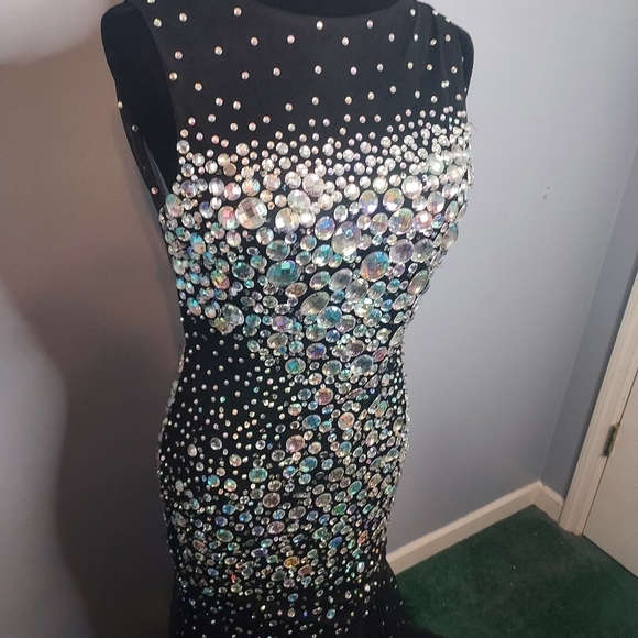 Glow Dress Gown Backless With Tie Back With Zipper On The Side Size 10 - Picture 3 of 16